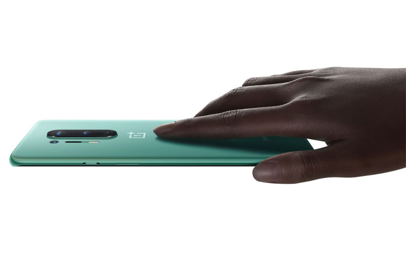 OnePlus 8 sleek design